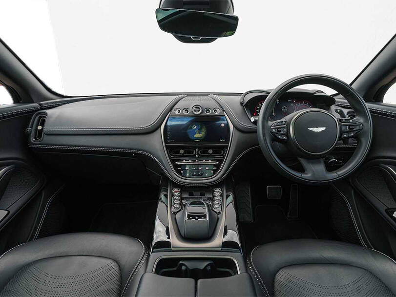 aston-martin dbx IMAGE