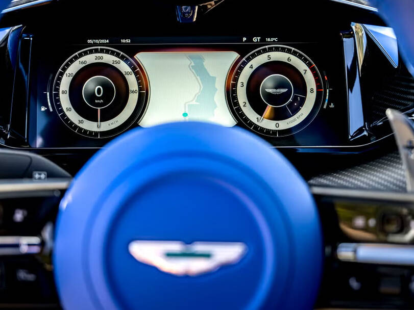 aston-martin vanquish IMAGE