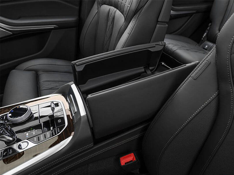 bmw x7 IMAGE