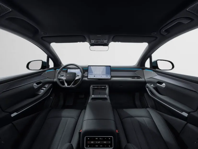 byd atto-8 IMAGE