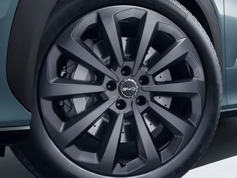 byd atto-8 IMAGE