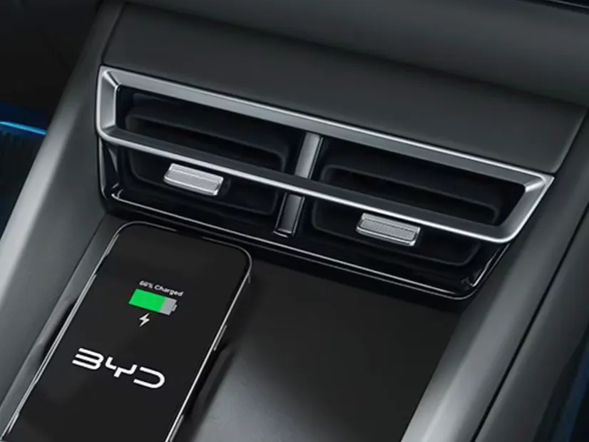 byd atto-8 IMAGE