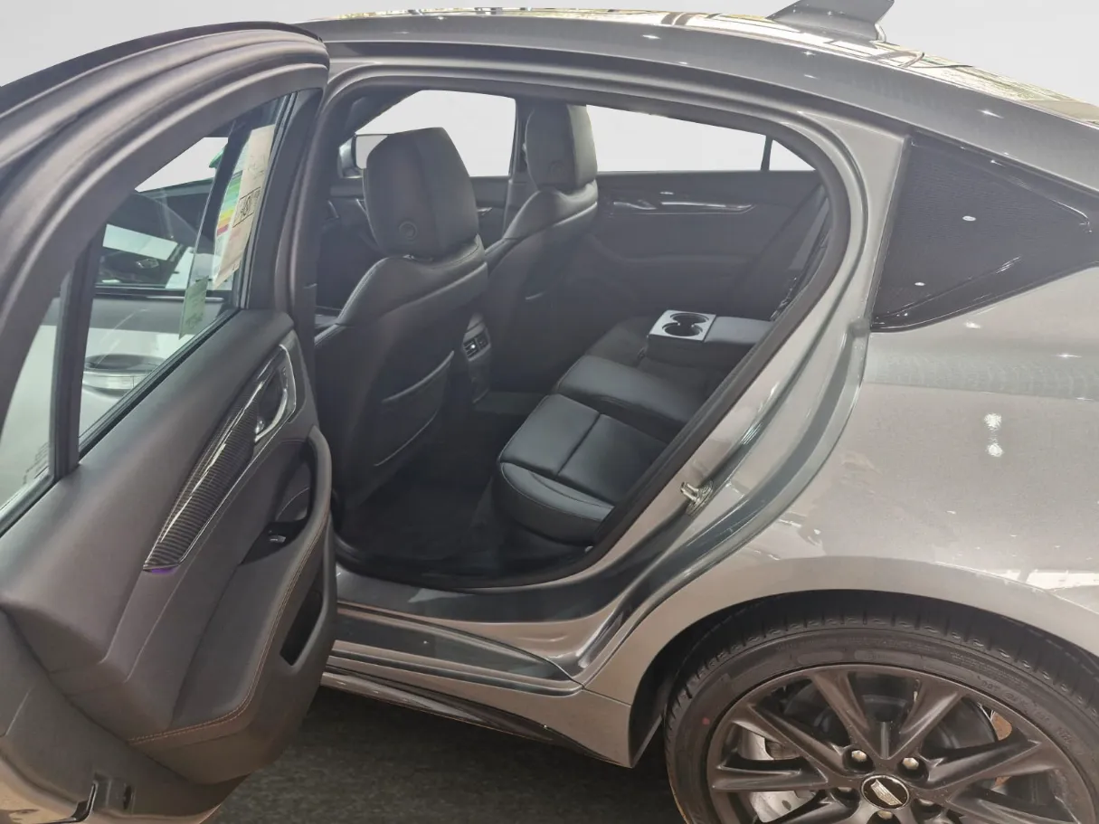 cadillac ct5 IMAGE