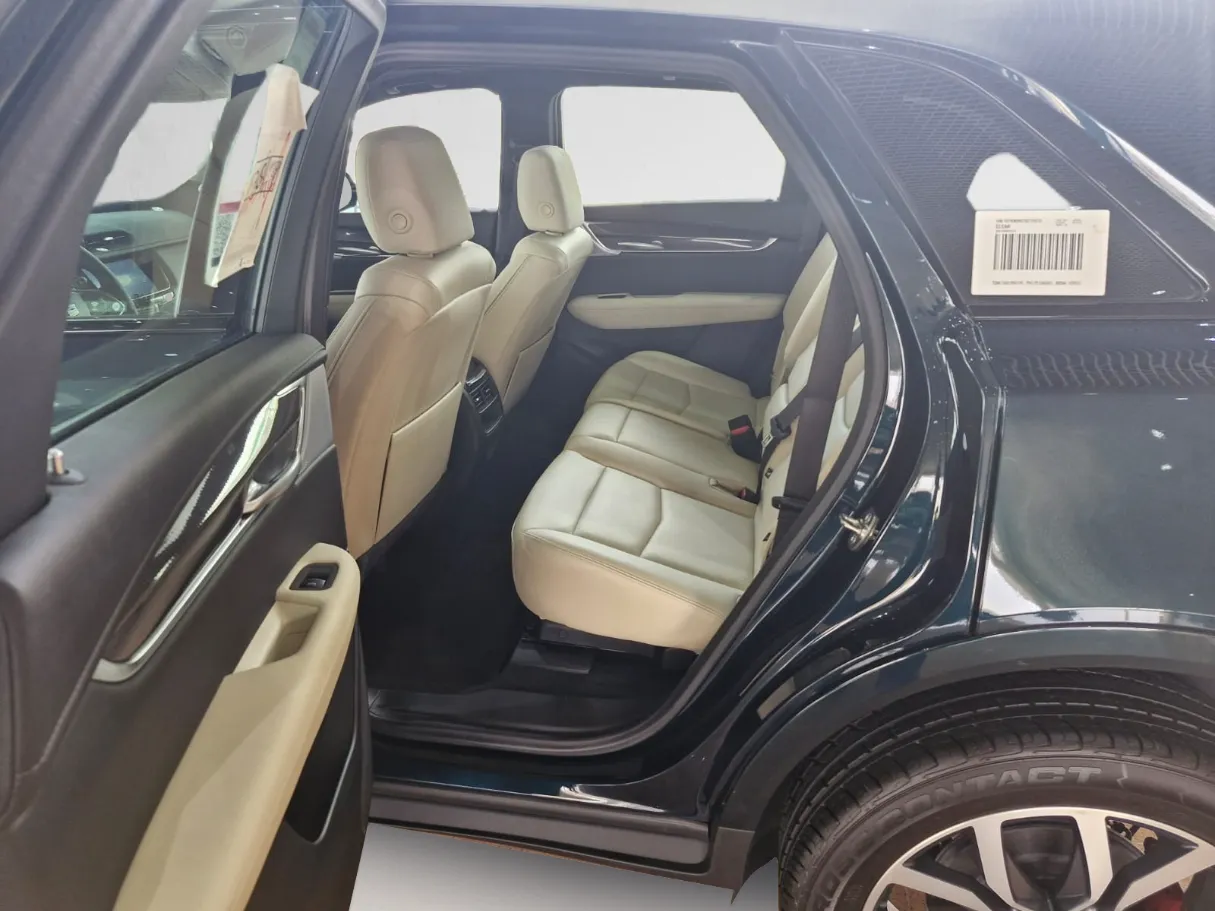 cadillac xt5 IMAGE