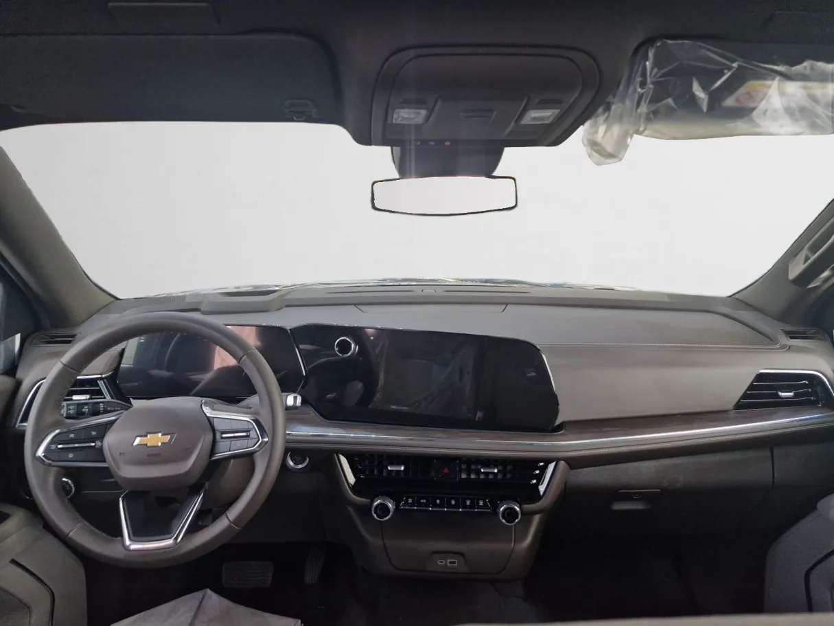 makes.chevrolet models.suburban IMAGE