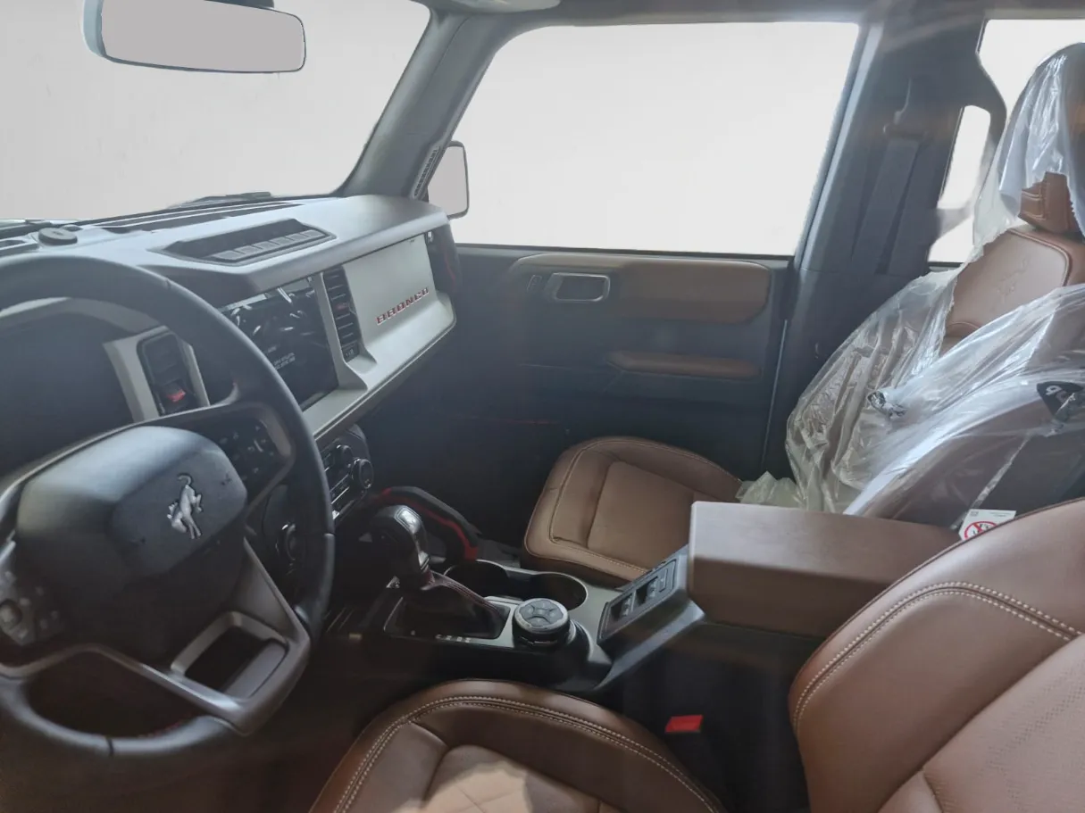 ford bronco IMAGE