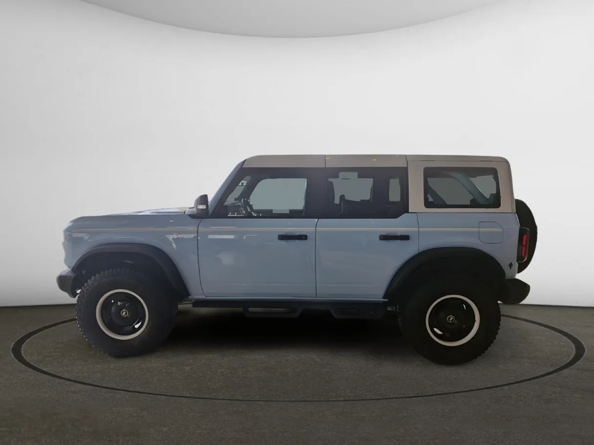 ford bronco IMAGE