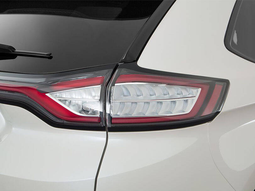 makes.ford models.edge IMAGE