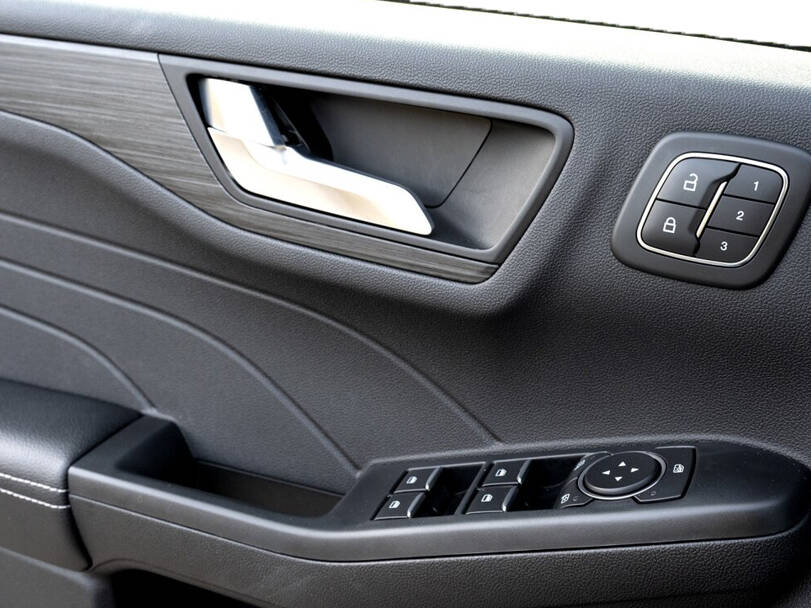 ford escape IMAGE