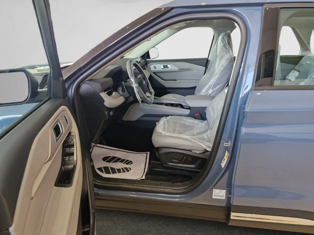 ford explorer IMAGE