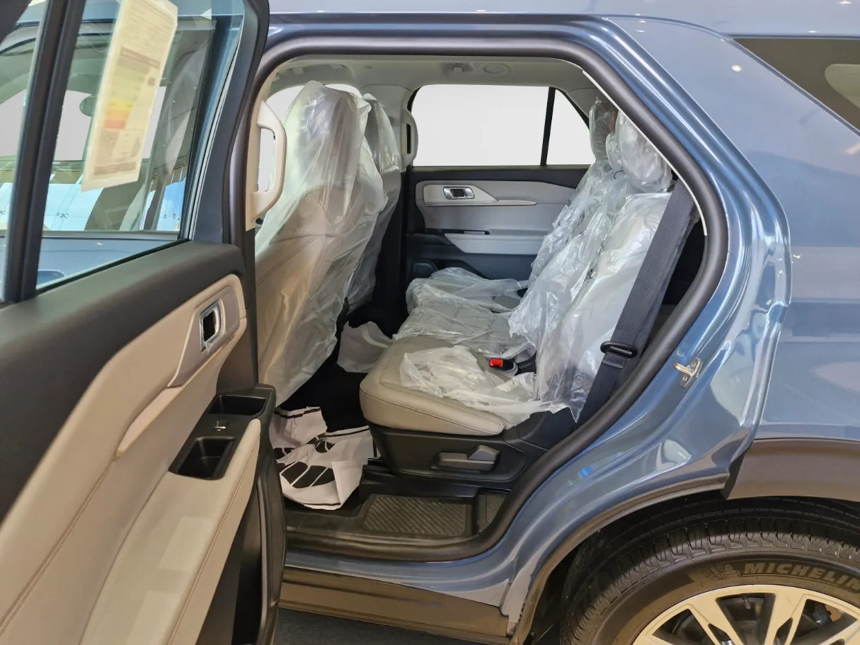 ford explorer IMAGE