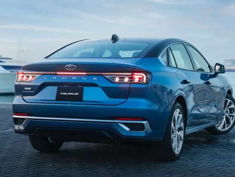ford taurus IMAGE