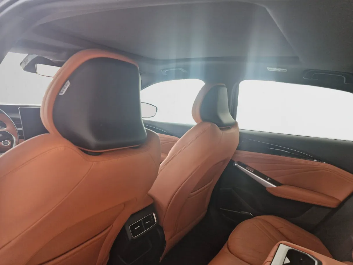 geely preface IMAGE