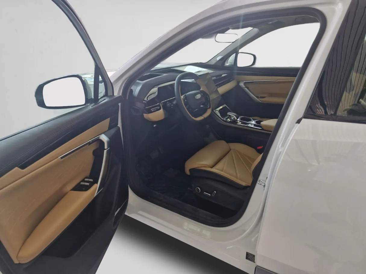 geely starray IMAGE
