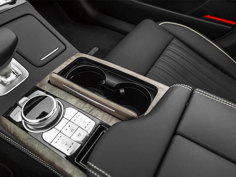 genesis g90 IMAGE