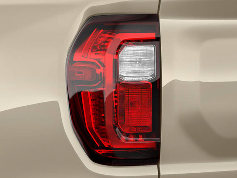 gmc canyon IMAGE