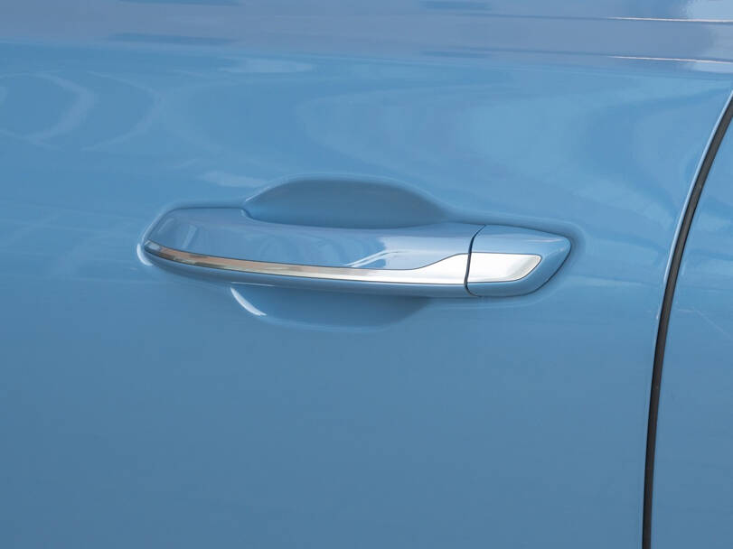 hongqi hs3 IMAGE