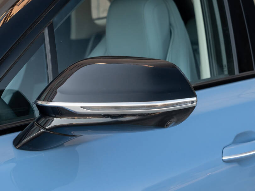 hongqi hs3 IMAGE