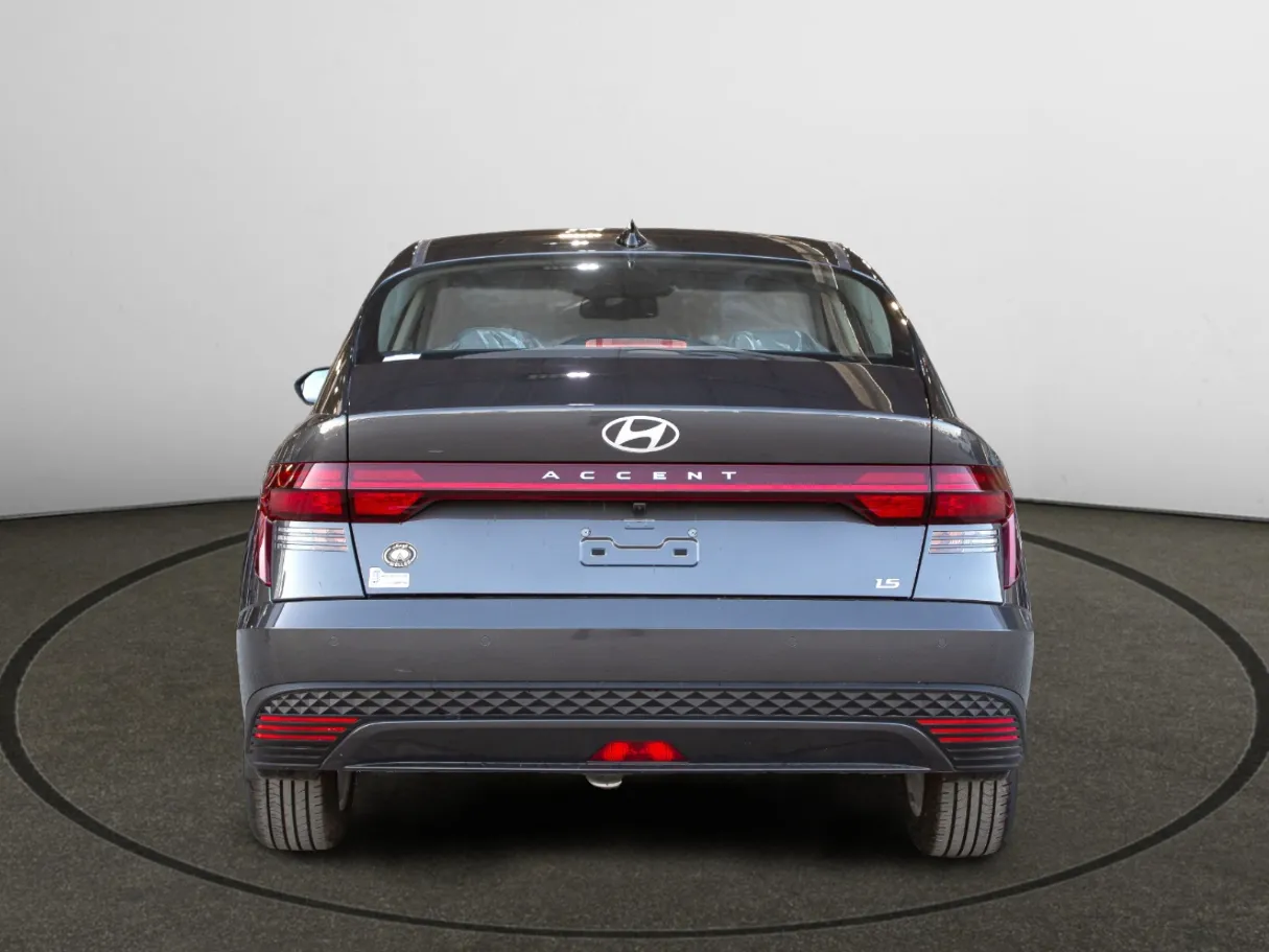hyundai accent IMAGE