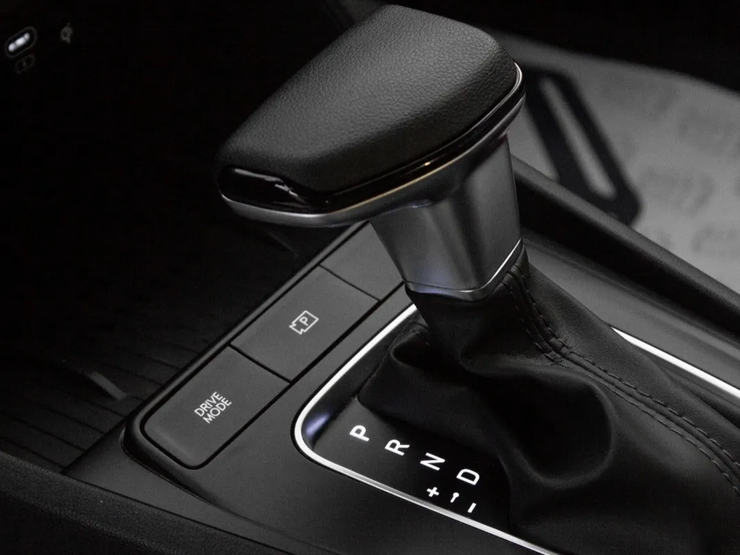 hyundai accent IMAGE