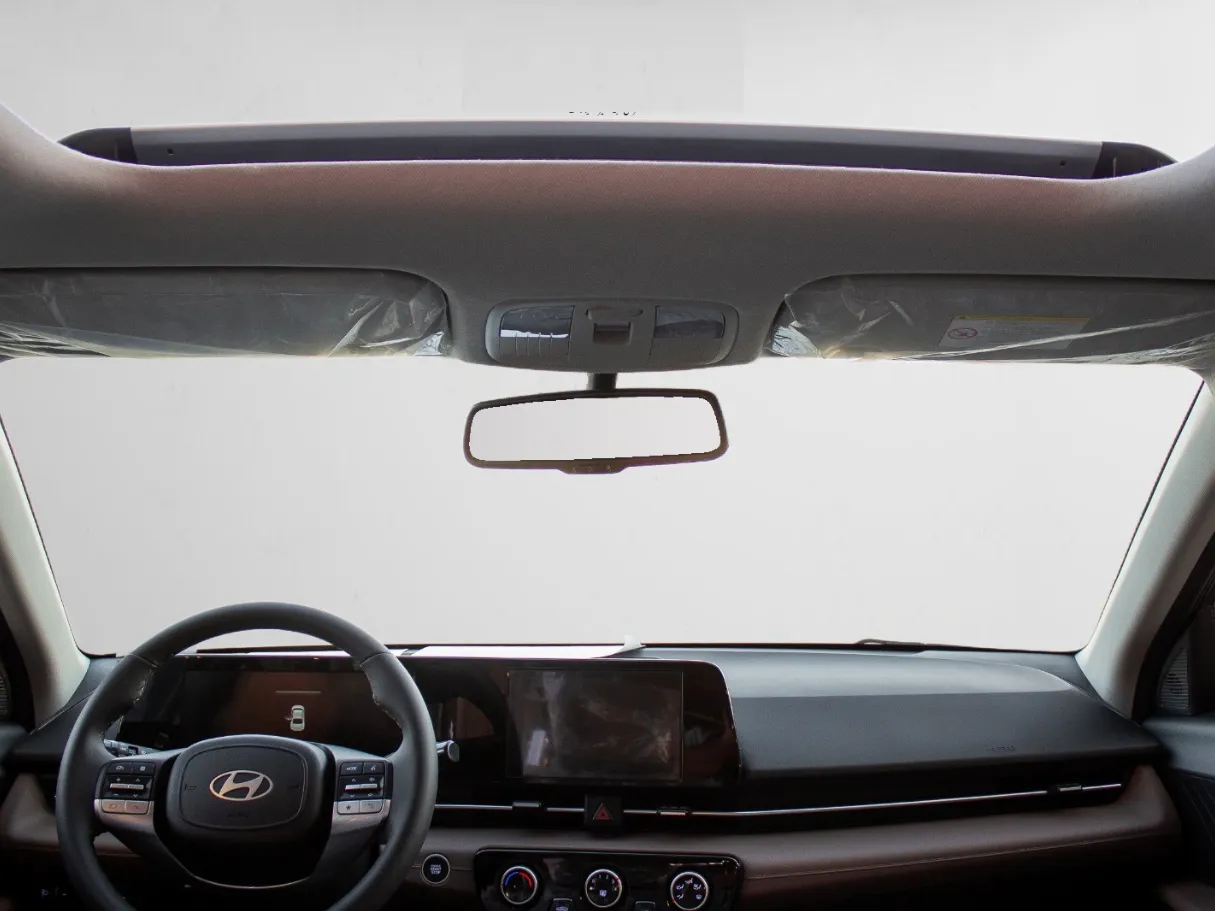 hyundai accent IMAGE