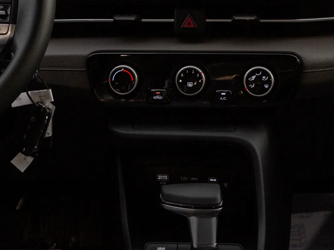 hyundai accent IMAGE