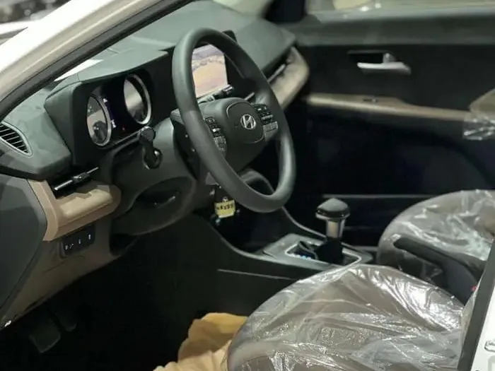 hyundai accent IMAGE