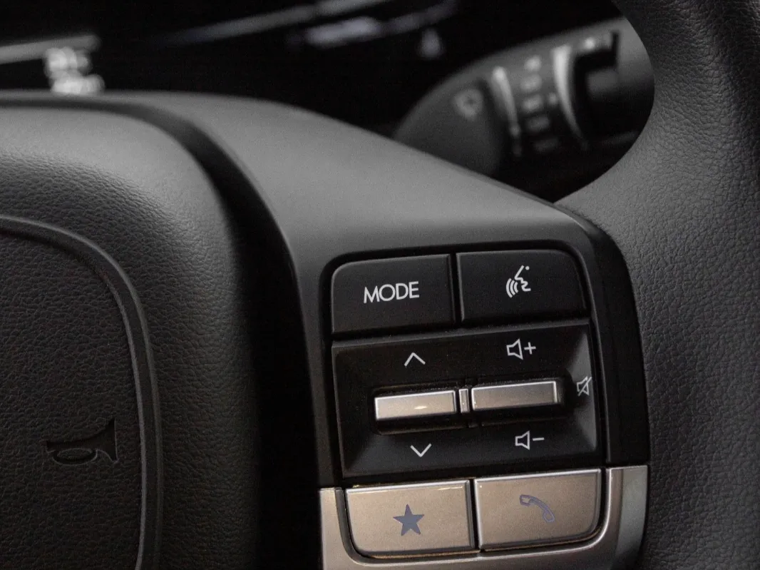hyundai accent IMAGE