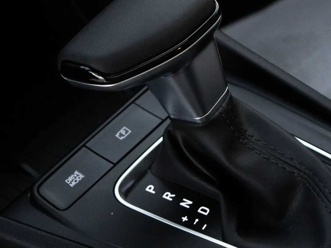 hyundai accent IMAGE