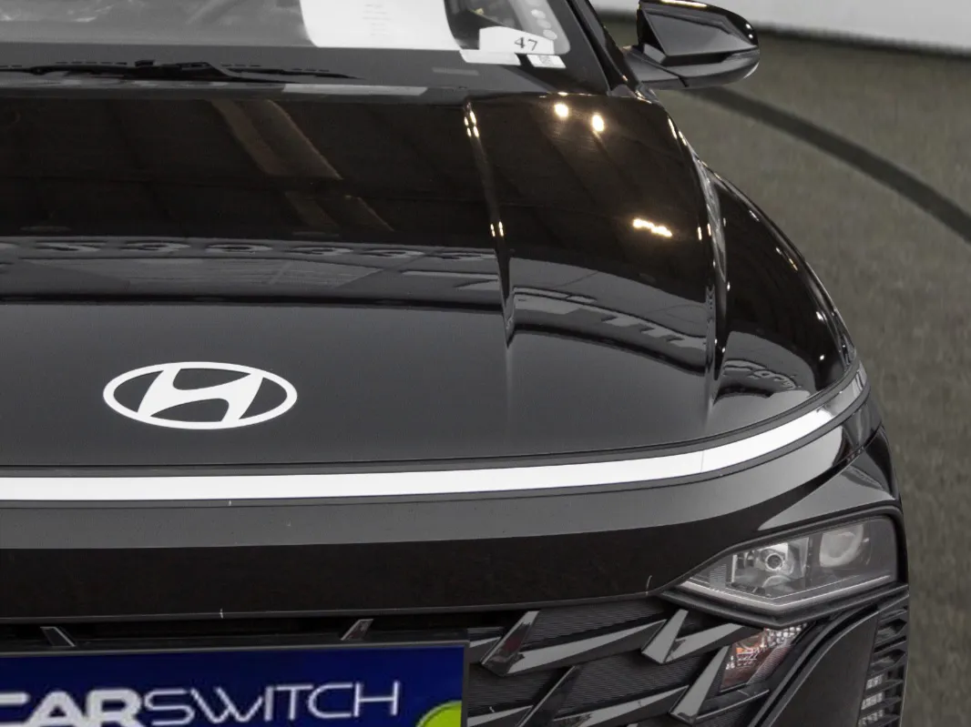 hyundai accent IMAGE