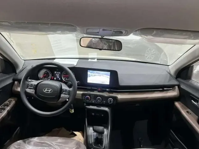 hyundai accent IMAGE