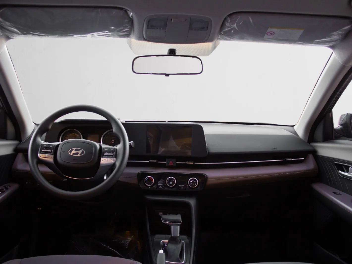 hyundai accent IMAGE