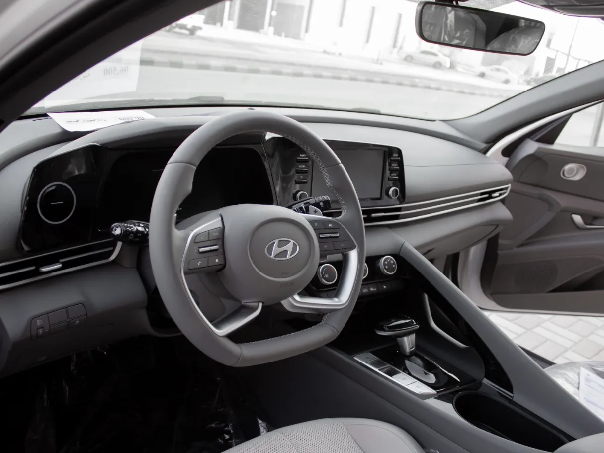 hyundai elantra IMAGE