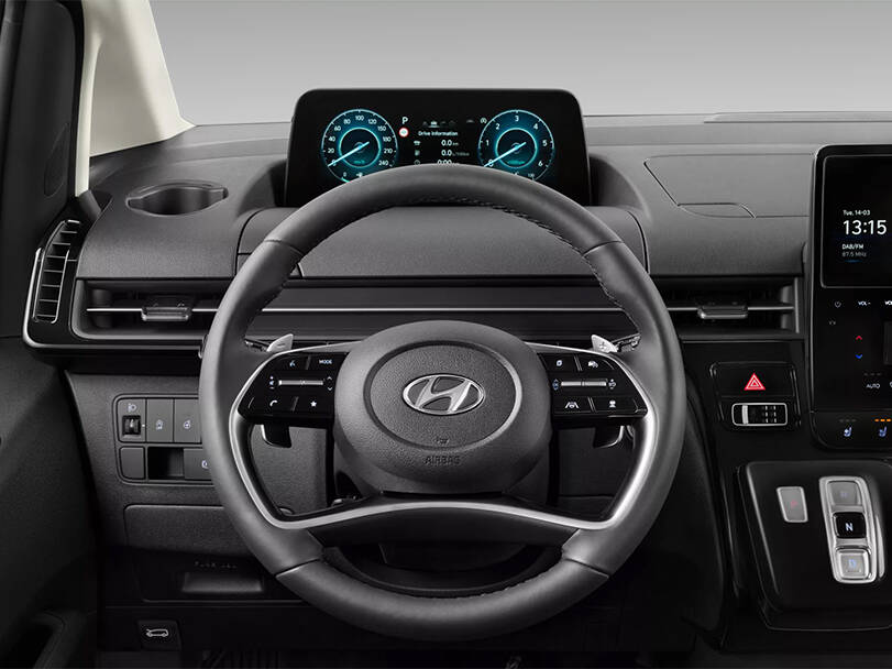 hyundai staria IMAGE