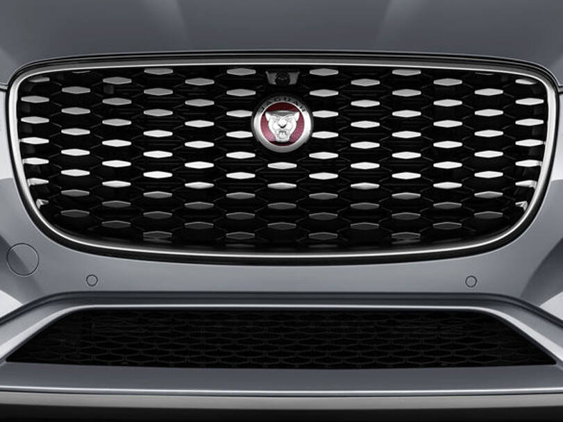 jaguar f-pace IMAGE