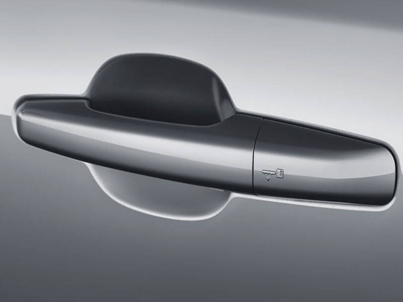 jaguar f-pace IMAGE