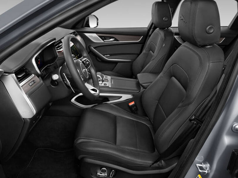 jaguar f-pace IMAGE