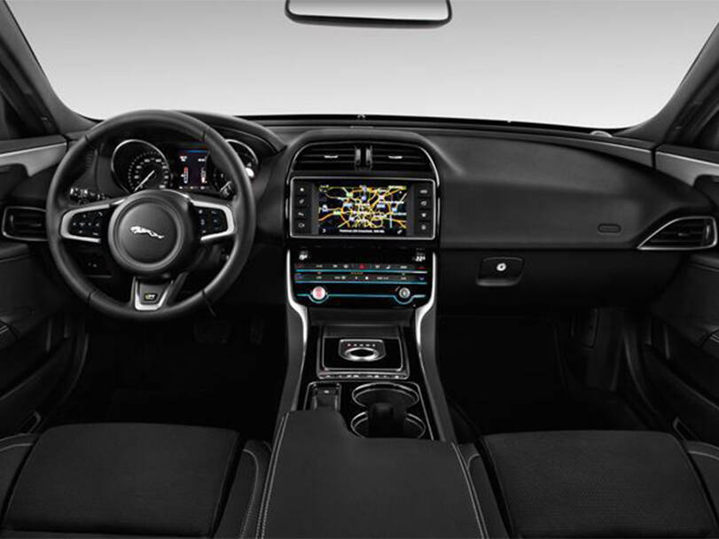 jaguar xe IMAGE