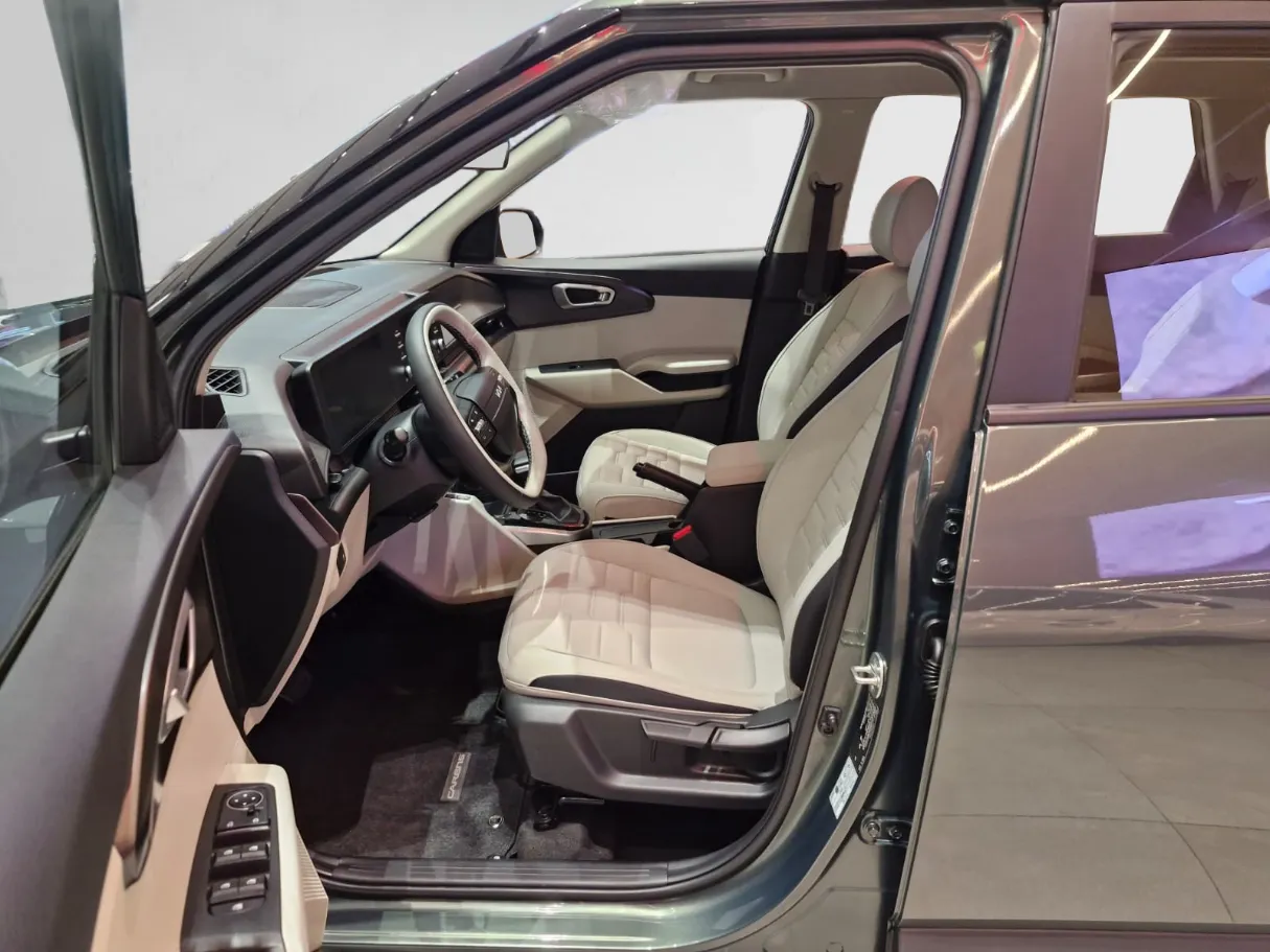 kia carens IMAGE