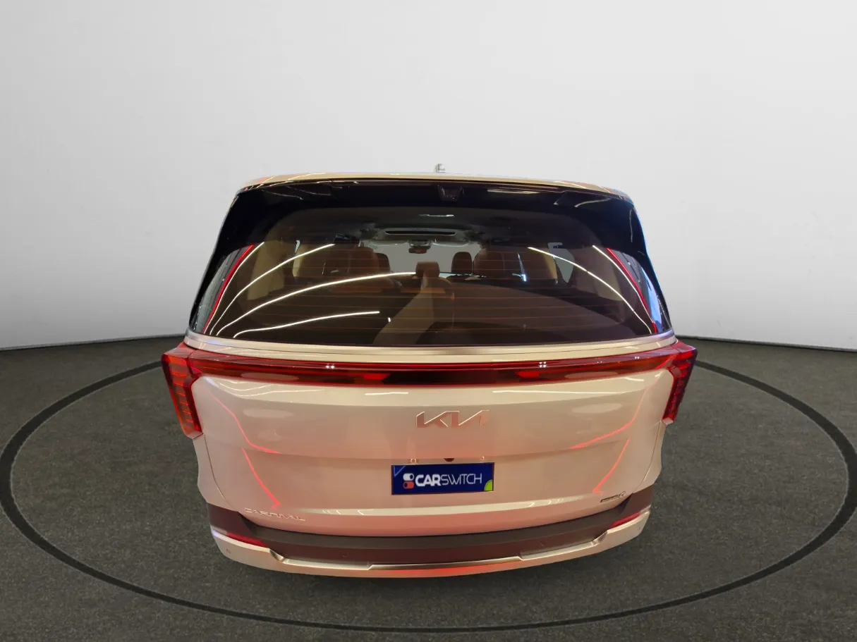 kia carnival IMAGE