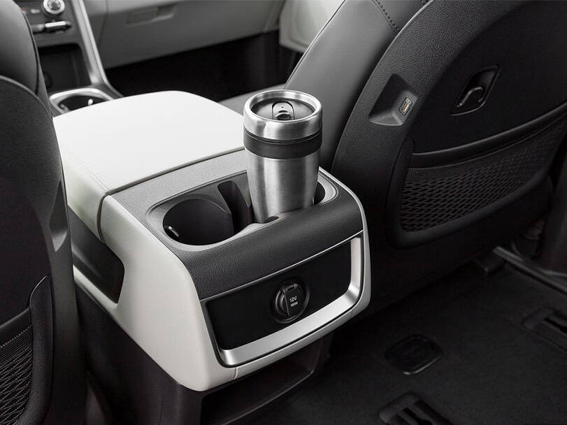 kia carnival IMAGE