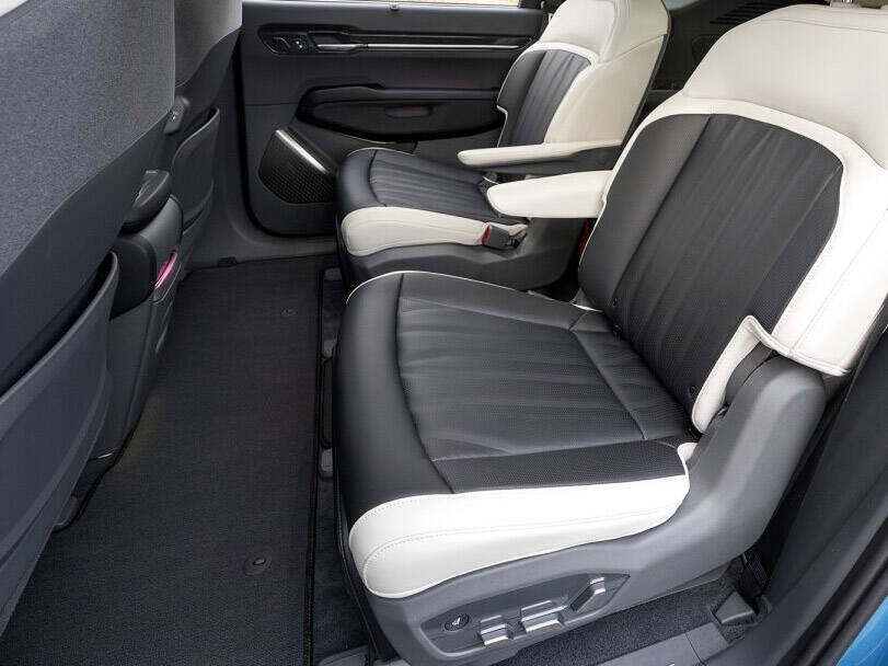 kia ev9 IMAGE