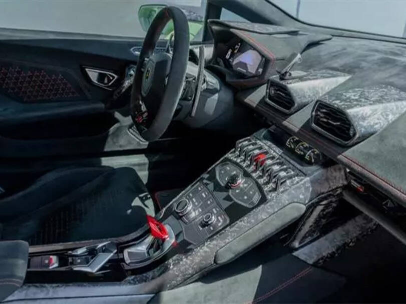 lamborghini huracan IMAGE