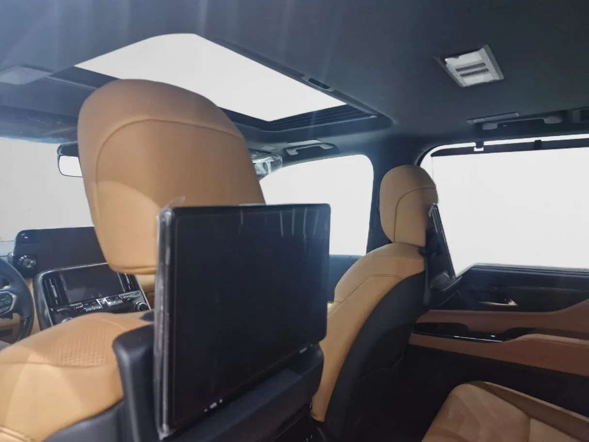 lexus lx600 IMAGE