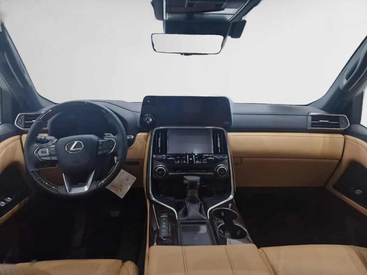 lexus lx600 IMAGE
