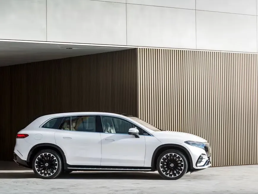 mercedes eqs680-maybach IMAGE