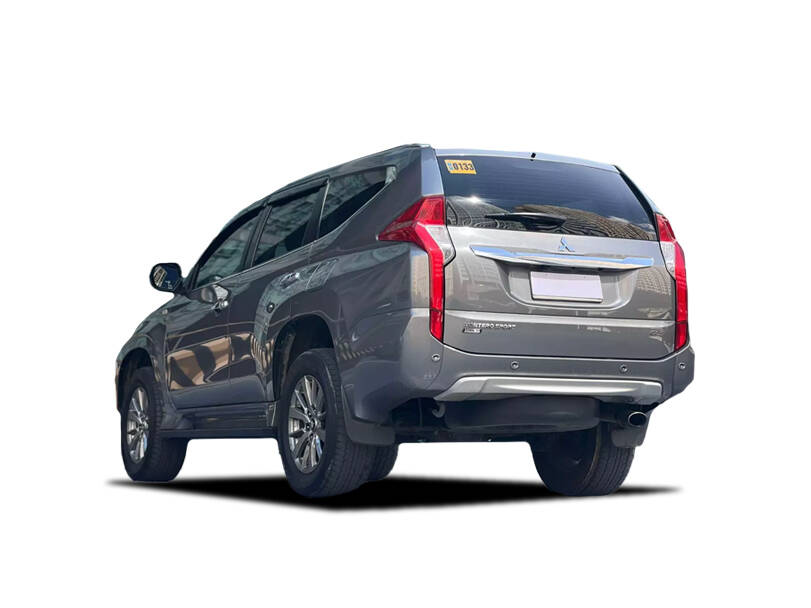 mitsubishi montero-sport IMAGE