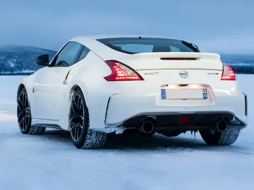 nissan 370z IMAGE