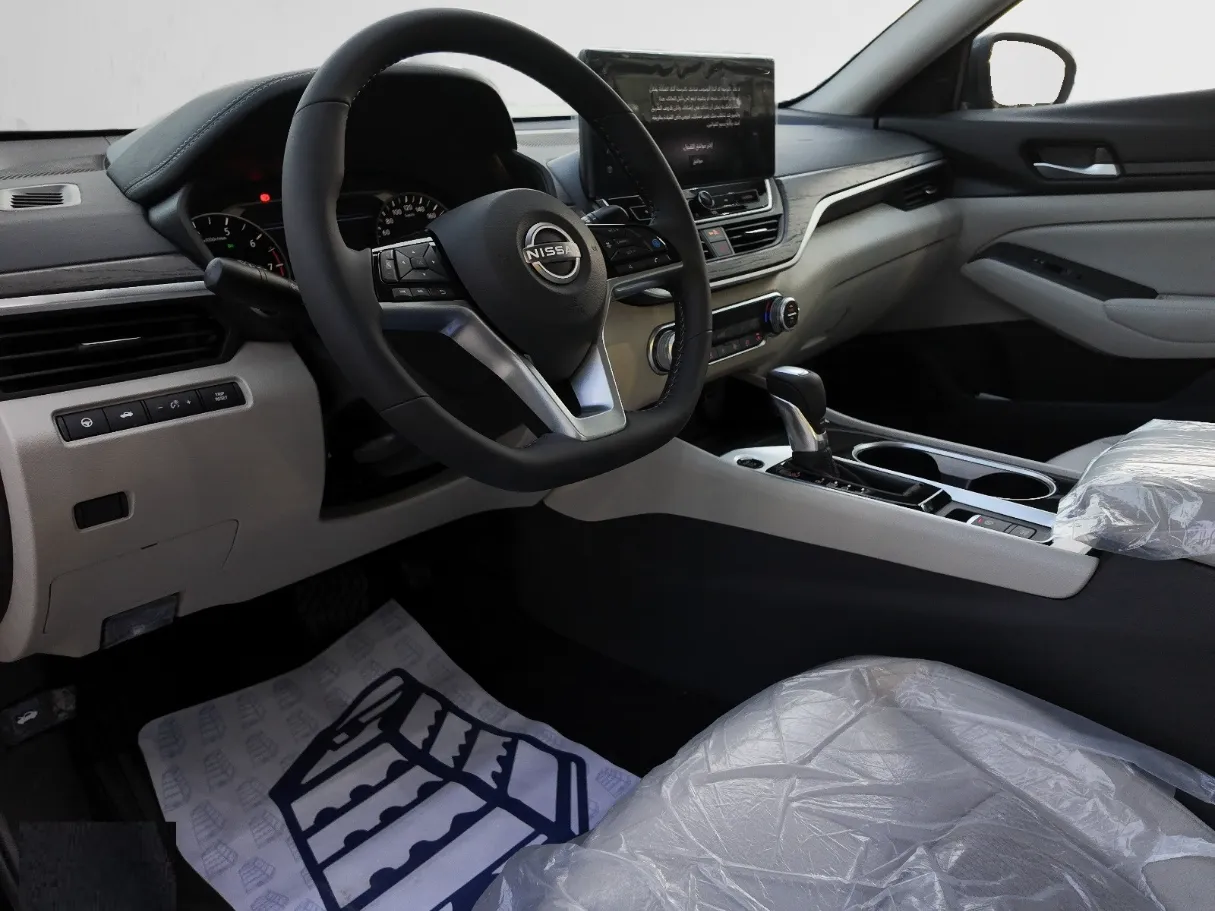 makes.nissan models.altima IMAGE
