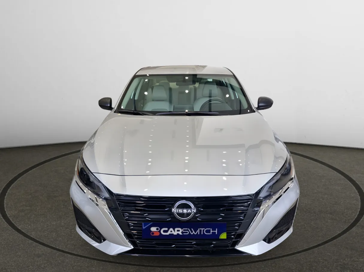 nissan altima IMAGE